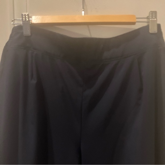 Athleta Brooklyn Heights Cropped Navy Blue Wide-Leg Women's Pants (16) - Picture 4 of 16